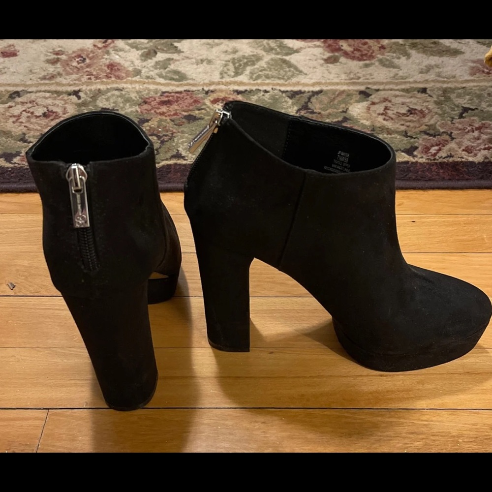 Jessica Simpson Platform 4inch booties suede